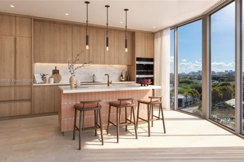 Condo in Miami, Florida, 1 bedroom  № 2013425 - photo 5