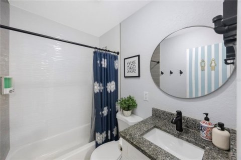 House in Seminole, Florida 3 bedrooms, 93.83 sq.m. № 1718327 - photo 8