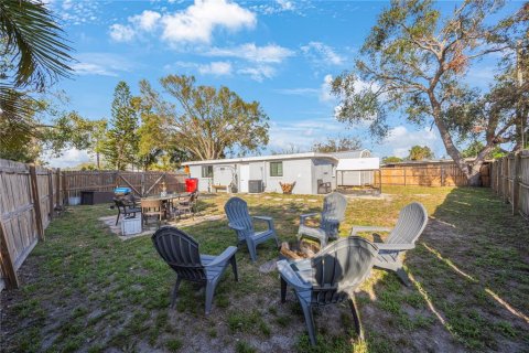 House in Seminole, Florida 3 bedrooms, 93.83 sq.m. № 1718327 - photo 23