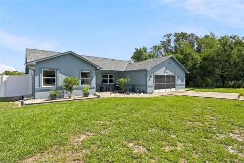 House in Spring Hill, Florida 3 bedrooms, 210.89 sq.m. № 2225813 - photo 3