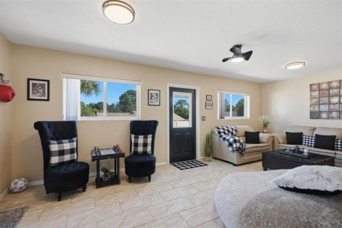 House in Spring Hill, Florida 3 bedrooms, 210.89 sq.m. № 2225813 - photo 25