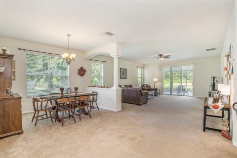 House in Land O' Lakes, Florida 3 bedrooms, 191.84 sq.m. № 1909086 - photo 17