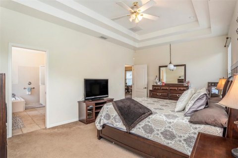 House in Land O' Lakes, Florida 3 bedrooms, 191.84 sq.m. № 1909086 - photo 24