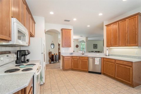House in Land O' Lakes, Florida 3 bedrooms, 191.84 sq.m. № 1909086 - photo 21
