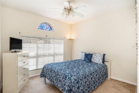 House in Land O' Lakes, Florida 3 bedrooms, 191.84 sq.m. № 1909086 - photo 28