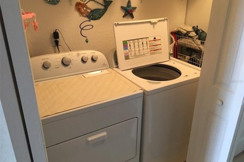 Adosado en alquiler en Treasure Island, Florida, 3 dormitorios, 181.9 m2 № 1526176 - foto 19