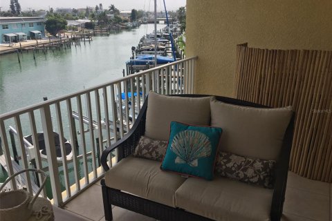 Adosado en alquiler en Treasure Island, Florida, 3 dormitorios, 181.9 m2 № 1526176 - foto 25
