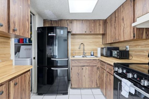 Propiedad comercial en venta en Sarasota, Florida, 4 dormitorios, 157.38 m2 № 2222771 - foto 5