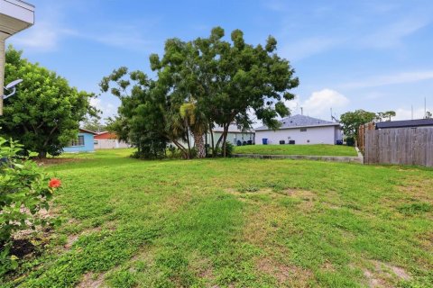 Propiedad comercial en venta en Sarasota, Florida, 4 dormitorios, 157.38 m2 № 2222771 - foto 18
