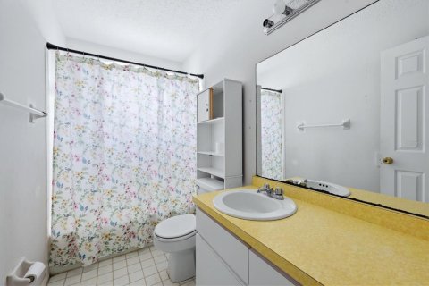 Propiedad comercial en venta en Sarasota, Florida, 4 dormitorios, 157.38 m2 № 2222771 - foto 16