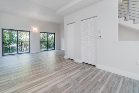 Купить таунхаус в Помпано-Бич, Флорида 3 спальни, 177.16м2, № 1928498 - фото 15