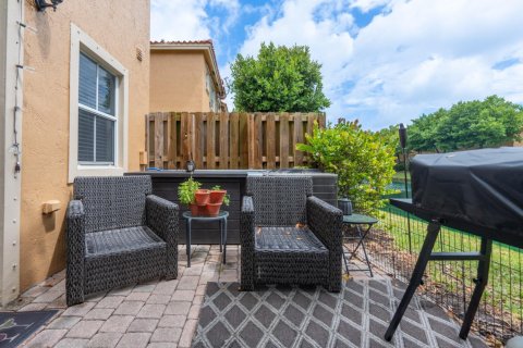 Adosado en alquiler en Fort Lauderdale, Florida, 3 dormitorios, 128.39 m2 № 1151441 - foto 1