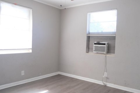Condominio en alquiler en West Palm Beach, Florida, 2 dormitorios, 69.4 m2 № 2176512 - foto 6