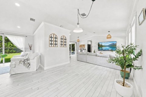 House in Homestead, Florida 4 bedrooms, 219.53 sq.m. № 2320741 - photo 11