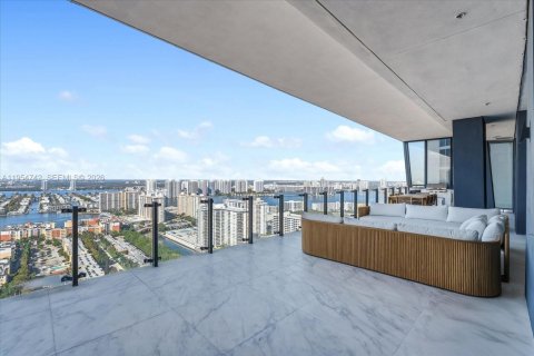 Купить кондоминиум в Санни-Айлс-Бич, Флорида 2 спальни, 189.71м2, № 2024012 - фото 17