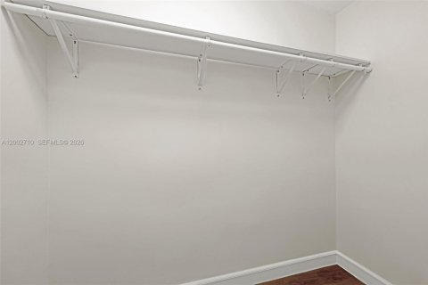 Touwnhouse à vendre à Miami Beach, Floride: 5 chambres, 175.68 m2 № 2170370 - photo 16