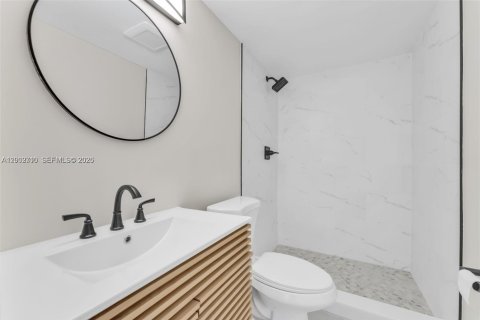 Touwnhouse à vendre à Miami Beach, Floride: 5 chambres, 175.68 m2 № 2170370 - photo 10