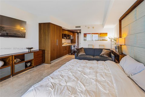 Condo in Miami, Florida  № 2001606 - photo 4