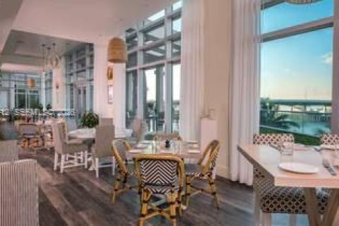 Снять в аренду кондоминиум в Бэл-Харбор, Флорида 2 спальни, 177.72м2, № 2034015 - фото 17