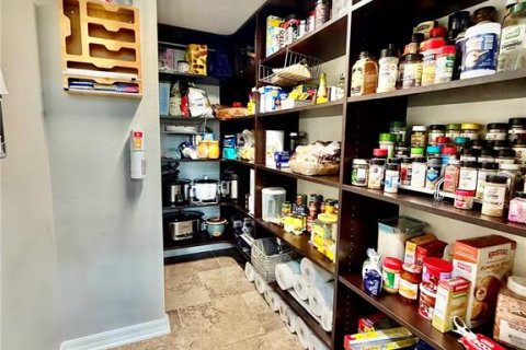 Casa en venta en Orlando, Florida, 4 dormitorios, 268.49 m2 № 2410384 - foto 5