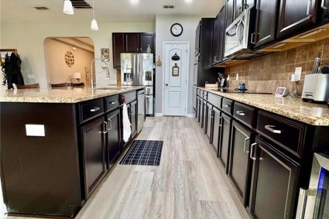 Casa en venta en Orlando, Florida, 4 dormitorios, 268.49 m2 № 2410384 - foto 3