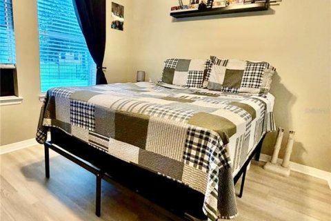 Casa en venta en Orlando, Florida, 4 dormitorios, 268.49 m2 № 2410384 - foto 13