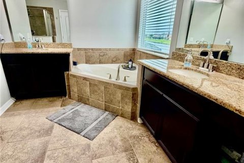 Casa en venta en Orlando, Florida, 4 dormitorios, 268.49 m2 № 2410384 - foto 24