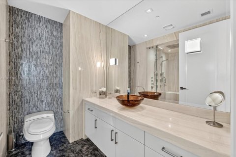 Condo in Sunny Isles Beach, Florida, 3 bedrooms  № 1974488 - photo 21