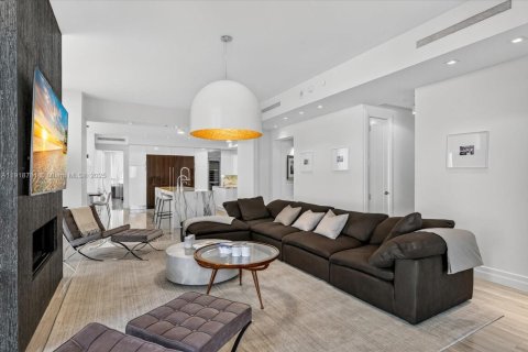 Condo in Sunny Isles Beach, Florida, 3 bedrooms  № 1974488 - photo 13