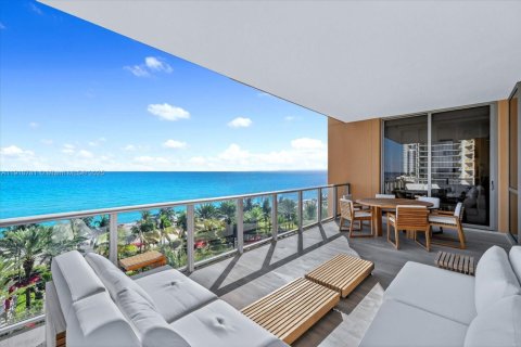 Condo in Sunny Isles Beach, Florida, 3 bedrooms  № 1974488 - photo 2