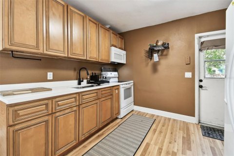 Casa en venta en Saint Petersburg, Florida, 4 dormitorios, 101.36 m2 № 1592131 - foto 10