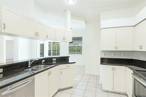 House in Osprey, Florida 4 bedrooms, 192.96 sq.m. № 2211300 - photo 17