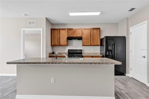 House in Davenport, Florida 3 bedrooms, 157.38 sq.m. № 2394071 - photo 5