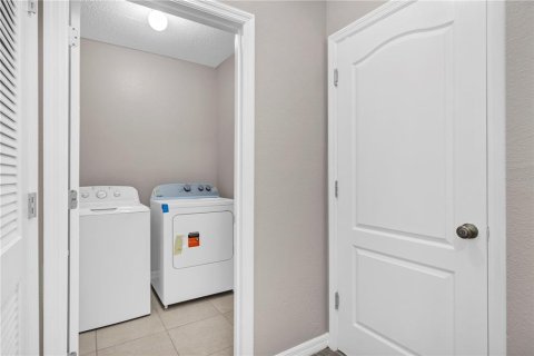 House in Davenport, Florida 3 bedrooms, 157.38 sq.m. № 2394071 - photo 19