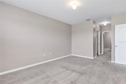 House in Davenport, Florida 3 bedrooms, 157.38 sq.m. № 2394071 - photo 9