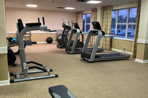 Снять в аренду кондоминиум в Форт-Лодердейл, Флорида 1 спальня, 80.82м2, № 1963266 - фото 23