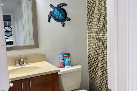 Снять в аренду кондоминиум в Форт-Лодердейл, Флорида 1 спальня, 80.82м2, № 1963266 - фото 11