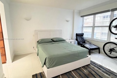 Снять в аренду кондоминиум в Форт-Лодердейл, Флорида 1 спальня, 80.82м2, № 1963266 - фото 15