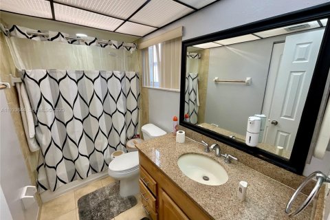 Снять в аренду кондоминиум в Хайалиа, Флорида 3 спальни, 122.91м2, № 1991439 - фото 25