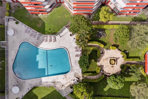 Снять в аренду кондоминиум в Хайалиа, Флорида 3 спальни, 122.91м2, № 1991439 - фото 28