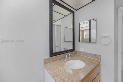 Снять в аренду кондоминиум в Хайалиа, Флорида 3 спальни, 122.91м2, № 1991439 - фото 18