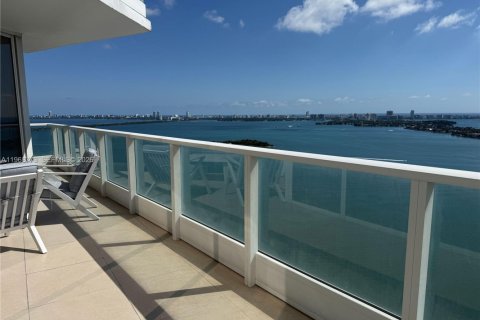 Condominio en venta en Miami, Florida, 3 dormitorios, 204.48 m2 № 2032038 - foto 8