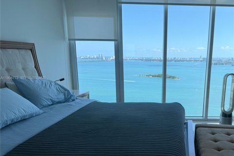 Condominio en venta en Miami, Florida, 3 dormitorios, 204.48 m2 № 2032038 - foto 14