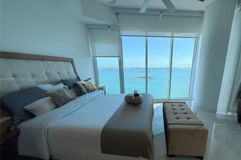 Condominio en venta en Miami, Florida, 3 dormitorios, 204.48 m2 № 2032038 - foto 15