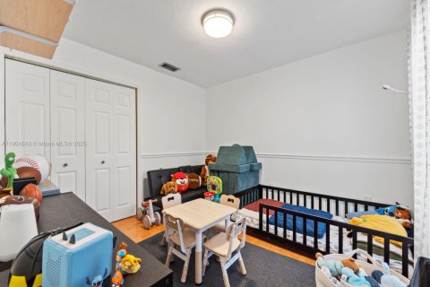 Villa ou maison à vendre à Miami, Floride: 4 chambres, 160.35 m2 № 1965038 - photo 30
