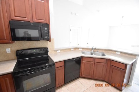 Touwnhouse à louer à Tampa, Floride: 2 chambres, 117.43 m2 № 2404582 - photo 13