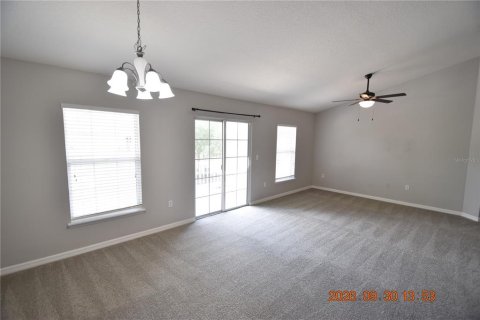 Touwnhouse à louer à Tampa, Floride: 2 chambres, 117.43 m2 № 2404582 - photo 6