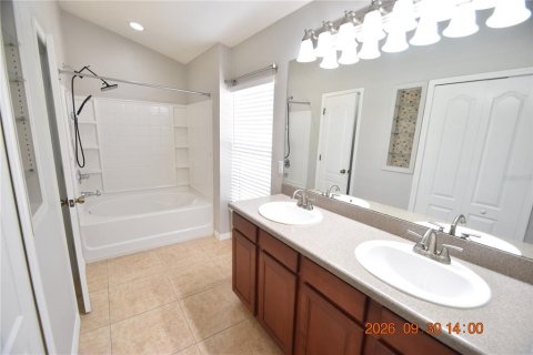 Touwnhouse à louer à Tampa, Floride: 2 chambres, 117.43 m2 № 2404582 - photo 21