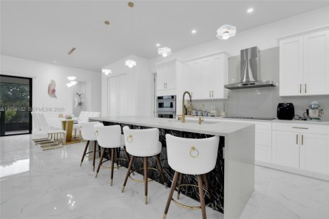 Купить виллу или дом в Лихай-Эйкерс, Флорида 4 спальни, 252.14м2, № 2088554 - фото 21