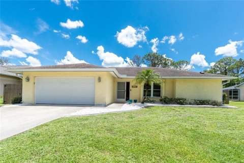 Casa en venta en North Port, Florida, 3 dormitorios, 145.39 m2 № 1807325 - foto 1